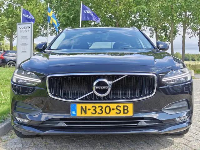 Volvo V90 191PK T4 Momentum | BLIS | Carplay | ACC | PDC V+A | Camera Achter | Voorstoelen Verwarmd...