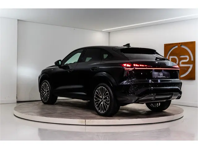 Audi Q3 Sportback e-hybrid 272PK | MY 2026 PER DIRECT LEVERBAAR | Matrix | Pano | Sfeer | HUD | VOL!...