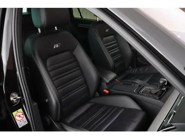 Volkswagen Passat Variant 1.5 TSI 150pk DSG 2x R-Line Panoramadak Leder Camera Stoelverwarming Virtu...