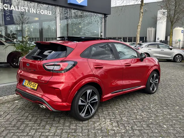 Ford Puma 1.0 EcoBoost Hybrid ST-Line X 125pk/92kW Automaat | Full Options | Panodak | Driver Assistance Pack | 19 inch | Elek. achterklep | Keyless | etc. etc.