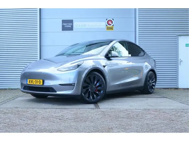 Tesla Model Y Performance AWD 75 kWh Enhanced AutoPilot3.0 Ryzen (twv 3.800,-), Trekhaak (1.600kg)