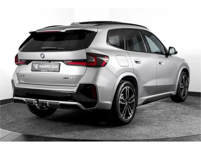 BMW X1 xDrive25e 245 PK | M-Sport | Premium Pack | S/K-Panodak | Elek. Trekhaak | Dig. Cockpit | Cru...
