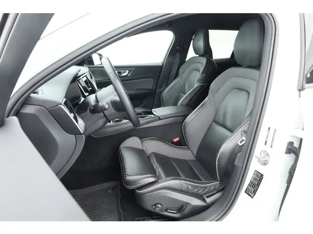 Volvo V60 T8 Recharge R-Design | Memory Seats | Pilot Assist | H&K Audio | Stoel- Stuurverw. | Elek....