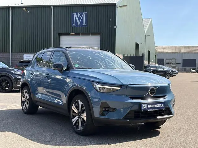 Volvo XC40 Recharge Ultimate 70 kWh SOH 97% | WARMTEPOMP | PANORAMADAK | ELEKTRISCHE TREKHAAK | 360°...