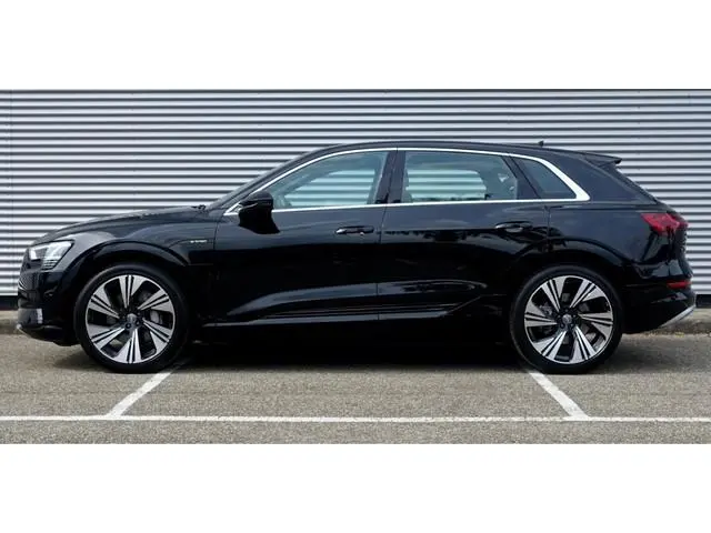 Audi E-tron 55 Quattro ProLine S I NL-Auto I 100% dealer I SOH 92,3% I Android/Apple I