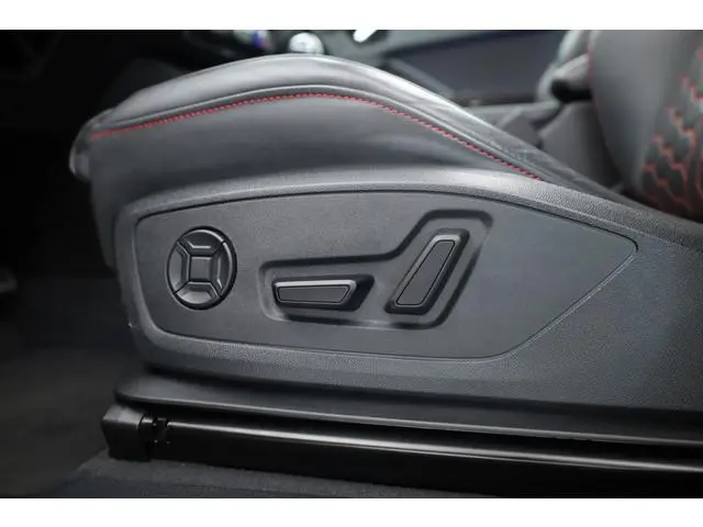 Audi RSQ3
