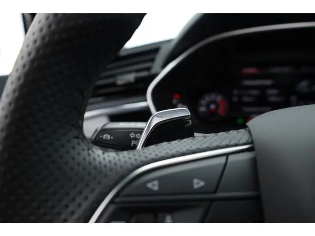 Audi RSQ3