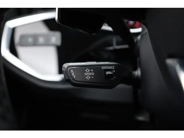 Audi RSQ3