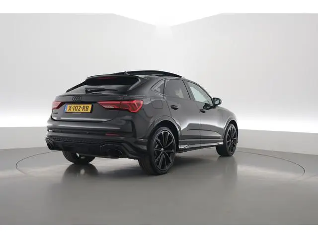 Audi RSQ3