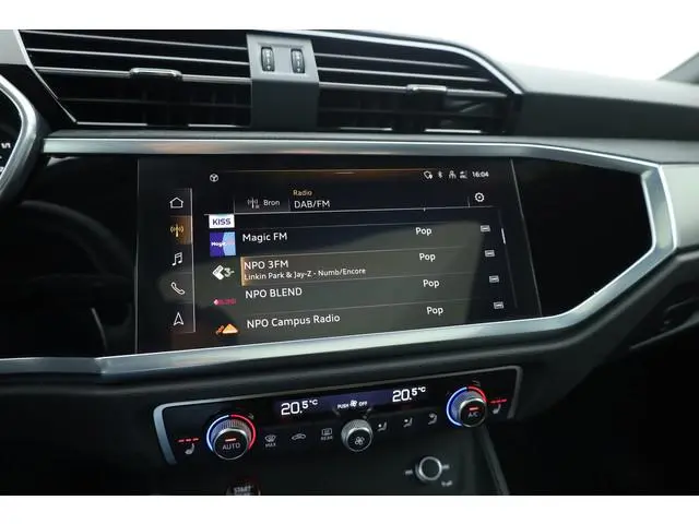 Audi RSQ3