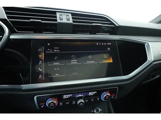 Audi RSQ3
