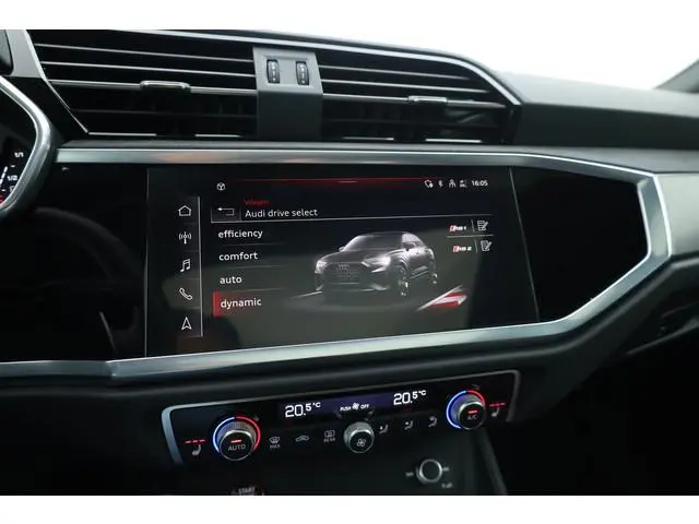 Audi RSQ3