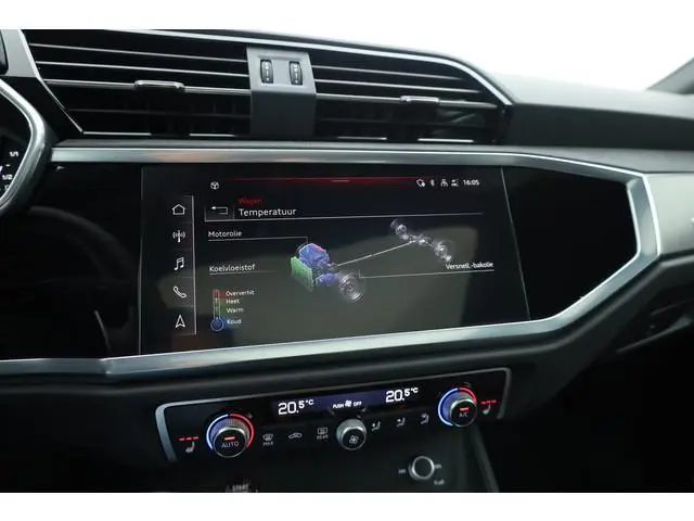 Audi RSQ3