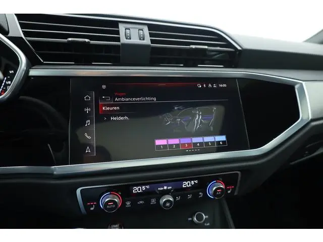 Audi RSQ3