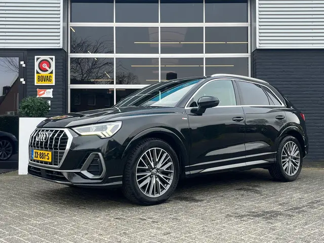 Audi Q3 35 TFSI 3x S Line Pro, Automaat, Pano, CarPlay, Camera, Cruise, Virtual Cockpit
