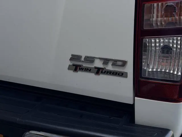Isuzu D-Max