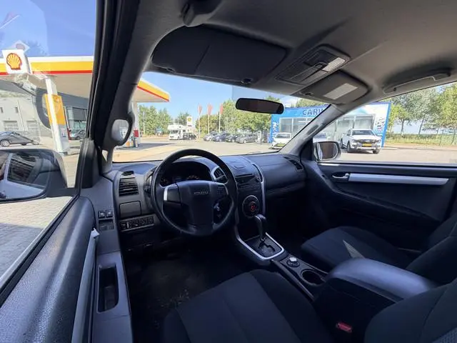 Isuzu D-Max