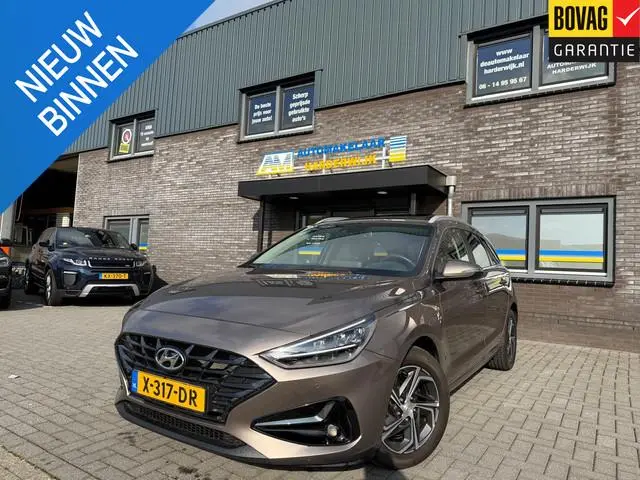 Hyundai i30 Wagon 1.5 T-GDi MHEV Premium | 1E EIGENAAR | 3/6/12MND GARANTIE | SCHUIFDAK | AUTOMAAT |...