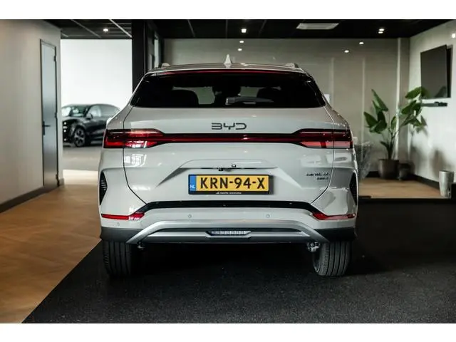 BYD SEAL U