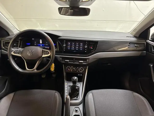 Volkswagen Polo TSI 95PK LIFE BUSINESS CARPLAY/PDC/LMV