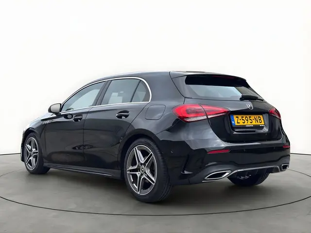 Mercedes-Benz A-klasse 180 Automaat AMG Wide-Screen Multibeam