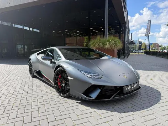 Lamborghini Huracán 5.2 V10 Performante | Forged Carbon | FULL PPF Stealth | Lift | CarPlay |