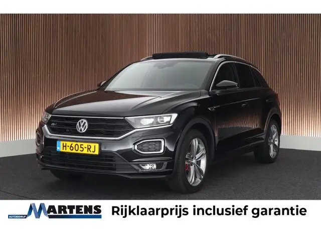 Volkswagen T-Roc 1.5 TSI 150pk DSG R-Line Sport Trekhaak Led Virtual Cockpit Navigatie Panoramadak