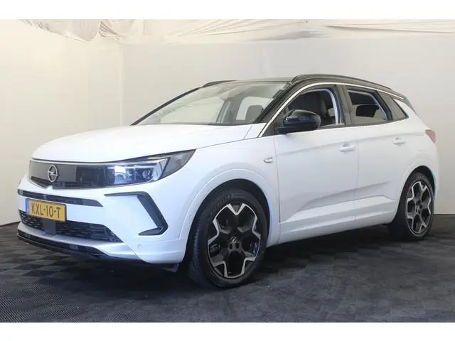 Opel Grandland 1.6 Turbo Plug-In Hybrid Ultimate