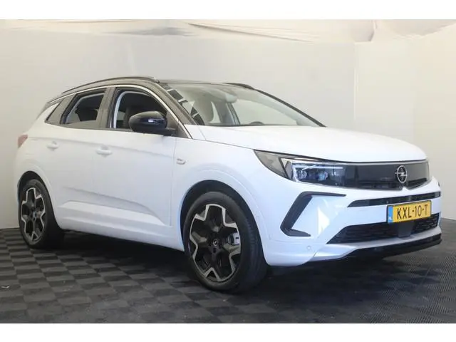 Opel Grandland 1.6 Turbo Plug-In Hybrid Ultimate