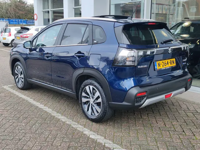 Suzuki S-Cross 1.4 BOOSTERJET STYLE SMART HYBRID Open dak | 360 Camera | Dodehoekdetectie