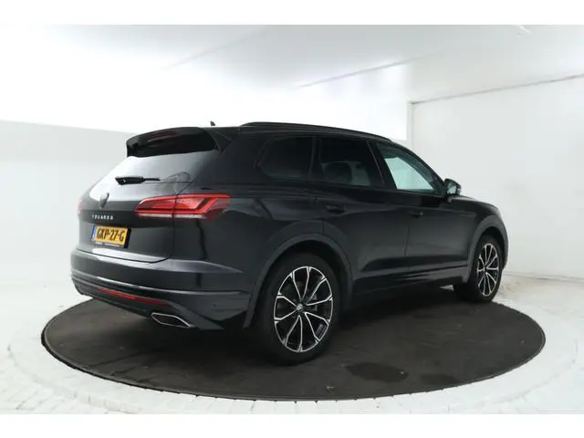 Volkswagen Touareg 3.0 TSi eHybrid 4MOTION FULL BLACK! Navi, leer,