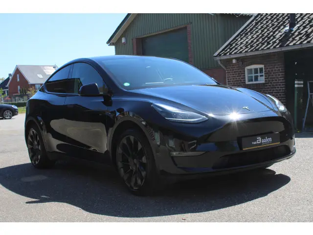 Tesla Model Y Long Range AWD 75 kWh SOh 88,9% LEER AUTOPILOT NAVI TREKHAAK 161000KM!!!
