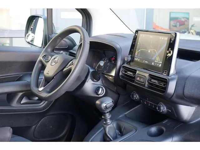 Opel Combo 1.2 Turbo L1H1 Edition *MARGE* + APPLE CARPLAY / TREKHAAK / SENSOREN