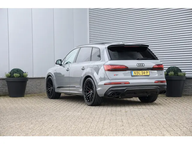Audi Q7 55 TFSI e quattro S-Line Pano|Trekh|Maxton|SQ7|Nardo