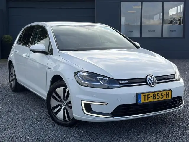 Volkswagen e-Golf ✓SOH 84,55%✓Carplay✓Navi✓LED✓Clima✓Cruise✓Pdc V+A✓Lm velgen✓N.A.P✓Apk tot 07-2027