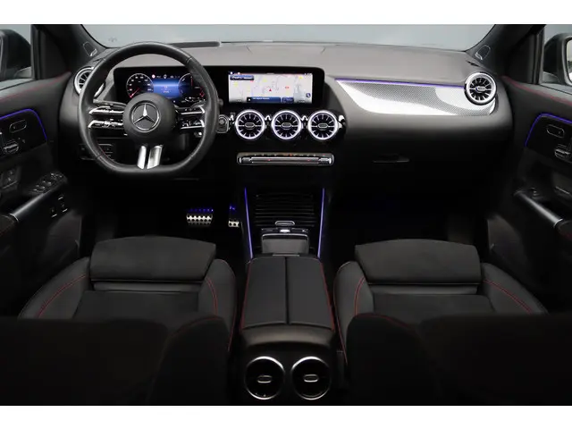 Mercedes-Benz GLA-klasse 250 e AMG Line | Distronic+ | Panoramadak | Memory | Verwarmd Stuurwiel | H...