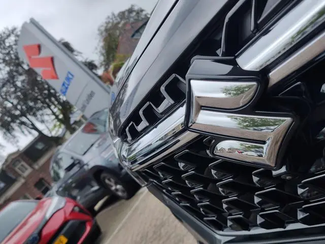 Suzuki S-Cross