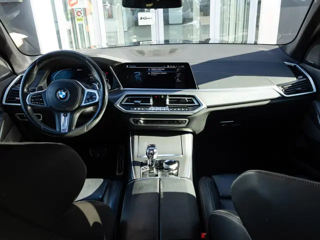 BMW X5 xDrive45e High Executive M-Sport | Pano | M-Sport | Diamant | Luchtvering | 394 PK