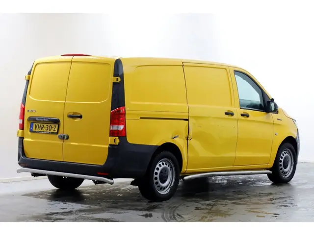 Mercedes-Benz eVito Lang 41 kWh Airco/Camera SOH 92,8% 12-2020