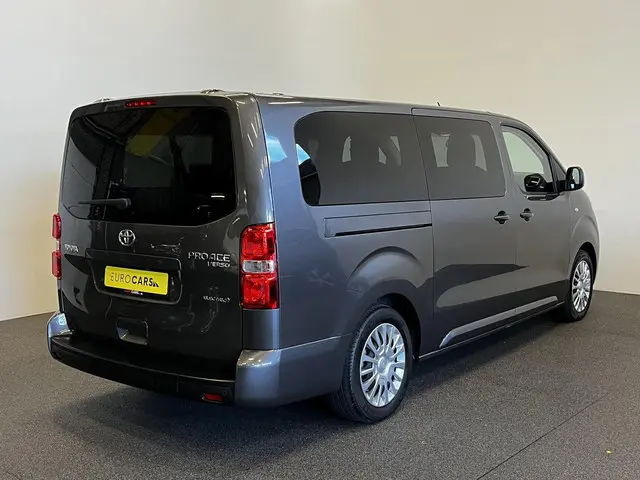 Toyota pro-ace