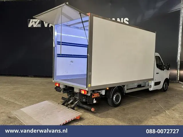 Renault Master 2.3 dCi 146pk Bakwagen 222cm Hoog Laadklep Euro6 Airco | Camera | Navigatie | LED Cru...