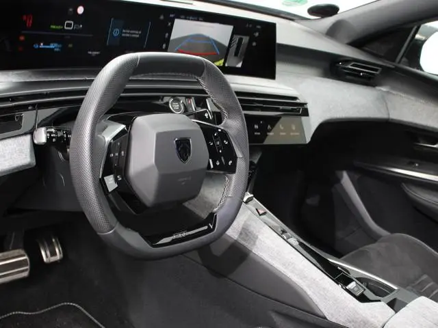 Peugeot e-3008 210 GT-Line Automaat Climate control Adaptieve cruise control 360 camera Keyless Appl...
