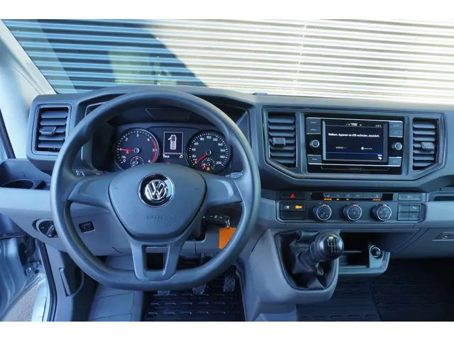 Volkswagen Crafter 160pk RWD L3H2/L2H1 Trekhaak Apple Carplay Camera Cruise control