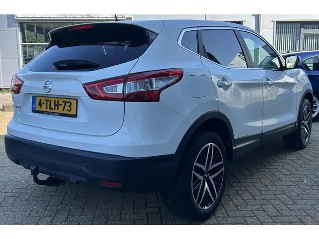 Nissan Qashqai 1.2 Visia 116PK | NL AUTO | NAP | Trekhaak | Airco | Cruise Control | Lichtmetalen Ve...