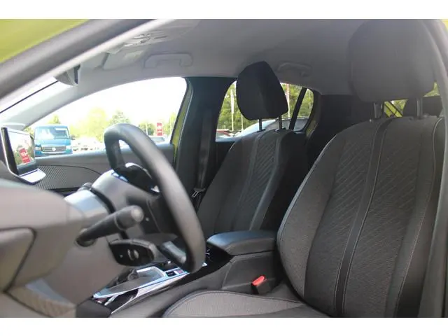 Peugeot 208 1.2 100PK ALLURE | PARKEERSENSOREN VOOR + ACHTER | DRAADLOZE APPLE CARPLAY/ANDROID AUTO...