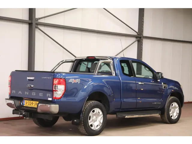Ford Ranger 2.2 TDCi AUTOMAAT 3500KG TREKVERMOGEN Ford Ranger 2.2 TDCi AUTOMAAT 2.2 TDCi Limited Sup...