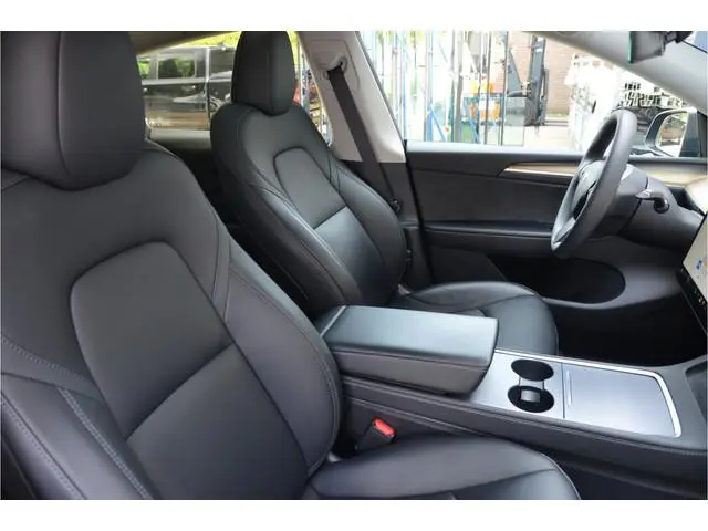 Tesla Model Y RWD 58 kWh 20" Alu, AutoPilot3.0 Ryzen