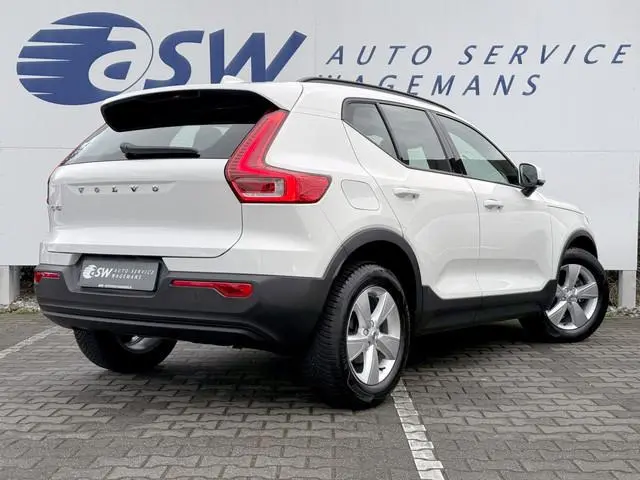 Volvo XC40 1.5 T3 Momentum | Navi | CarPlay | Cruise | Camera | LED