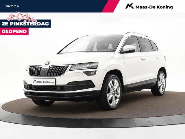 Skoda Karoq 1.5 TSI ACT 150PK DSG Style Business · Camera · Afneembare Trekhaak · Canton Audio · App...