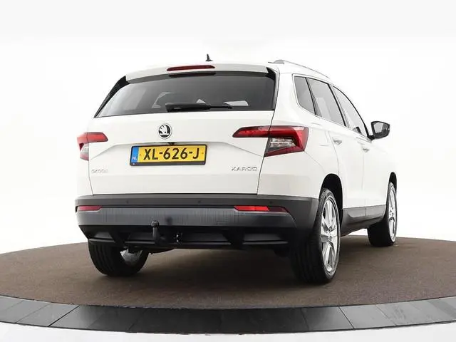 Skoda Karoq 1.5 TSI ACT 150PK DSG Style Business · Camera · Afneembare Trekhaak · Canton Audio · App...